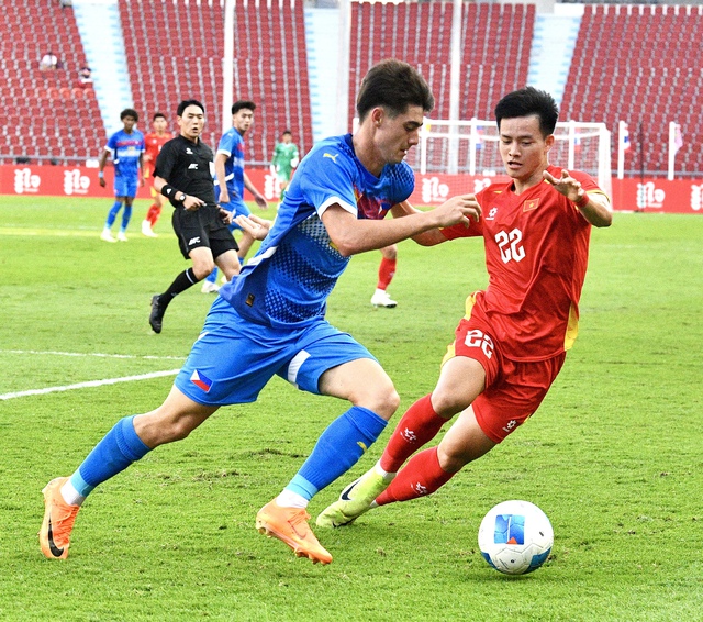 Nam thần 2k3 ăn mừng như Ronaldo, nói 1 câu cực ý nghĩa khi ghi bàn giúp U22 Việt Nam vào chung kết SEA Games- Ảnh 10.