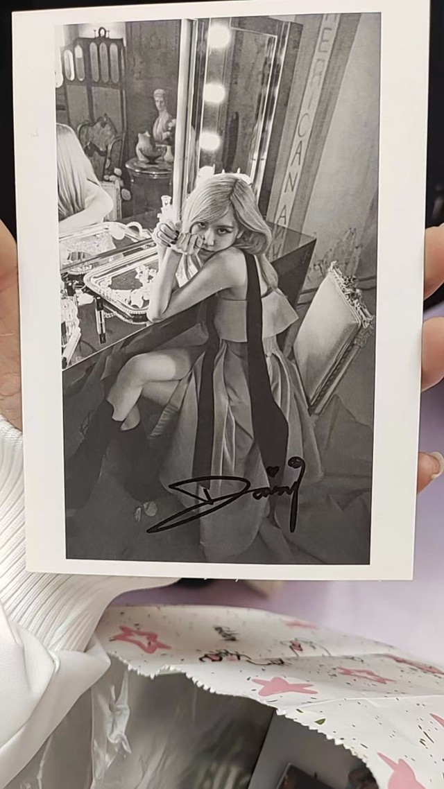 Mỹ nhân hát hay nhất BLACKPINK bị giả mạo, “bản chiết cành” còn ngang nhiên đi ký tặng- Ảnh 2.