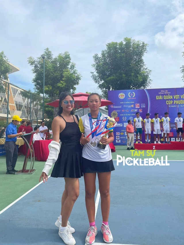 Chỉ khi trò chuyện với Sophia Phương Anh, tôi mới vỡ lẽ: Muốn bước vào thế giới của con, thể thao chính là cánh cửa- Ảnh 6. Chỉ khi trò chuyện với Sophia Phương Anh, tôi mới vỡ lẽ: Muốn bước vào thế giới của con, thể thao chính là cánh cửa- Ảnh 6.