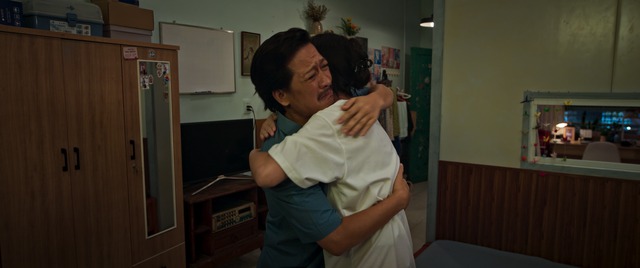 Ai là nam chính phim Tết của Trường Giang: HIEUTHUHAI, NEGAV hay nam ca sĩ vừa bị cấm diễn?- Ảnh 7. Ai là nam chính phim Tết của Trường Giang: HIEUTHUHAI, NEGAV hay nam ca sĩ vừa bị cấm diễn?- Ảnh 7.