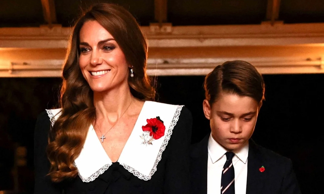 Rộ tin Hoàng tử George sắp có "vai diễn" đầu đời vào Giáng sinh 2026: Bước ngoặt được Kate Middleton chuẩn bị suốt 13 năm?- Ảnh 3. Rộ tin Hoàng tử George sắp có "vai diễn" đầu đời vào Giáng sinh 2026: Bước ngoặt được Kate Middleton chuẩn bị suốt 13 năm?- Ảnh 3.
