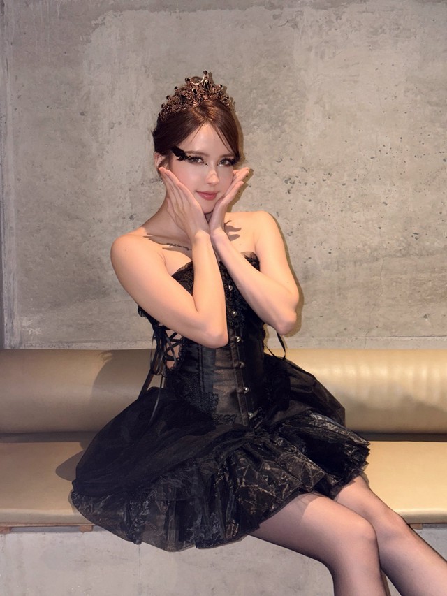 Thiều Bảo Trâm hẹn hò bạn thân Trấn Thành?- Ảnh 6. Thiều Bảo Trâm hẹn hò bạn thân Trấn Thành?- Ảnh 6.