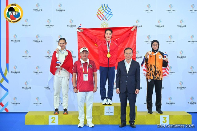 Nữ võ sĩ Việt Nam đời thường xinh đẹp ngất ngây, "lên sàn" tung cú đấm giành luôn 2 HCV SEA Games- Ảnh 5. Nữ võ sĩ Việt Nam đời thường xinh đẹp ngất ngây, "lên sàn" tung cú đấm giành luôn 2 HCV SEA Games- Ảnh 5.