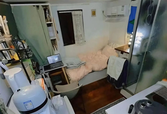 Thánh thần ơi: Nhà Hong Kong chỉ 5m² vẫn tận dụng được từng kẽ hở, muốn bái gia chủ làm sư phụ! - Ảnh 1. Thánh thần ơi: Nhà Hong Kong chỉ 5m² vẫn tận dụng được từng kẽ hở, muốn bái gia chủ làm sư phụ! - Ảnh 1.