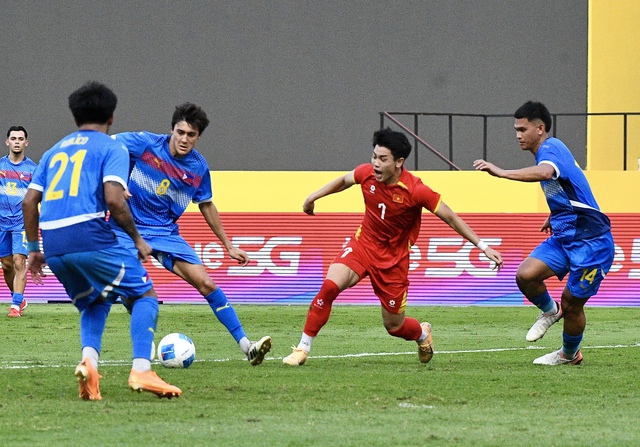 Hotboy U22 Việt Nam 3 lần giành Cầu thủ xuất sắc nhất trận, "out trình" ở SEA Games 33, HLV Kim Sang-sik khuyên xuất ngoại- Ảnh 2. Hotboy U22 Việt Nam 3 lần giành Cầu thủ xuất sắc nhất trận, "out trình" ở SEA Games 33, HLV Kim Sang-sik khuyên xuất ngoại- Ảnh 2.