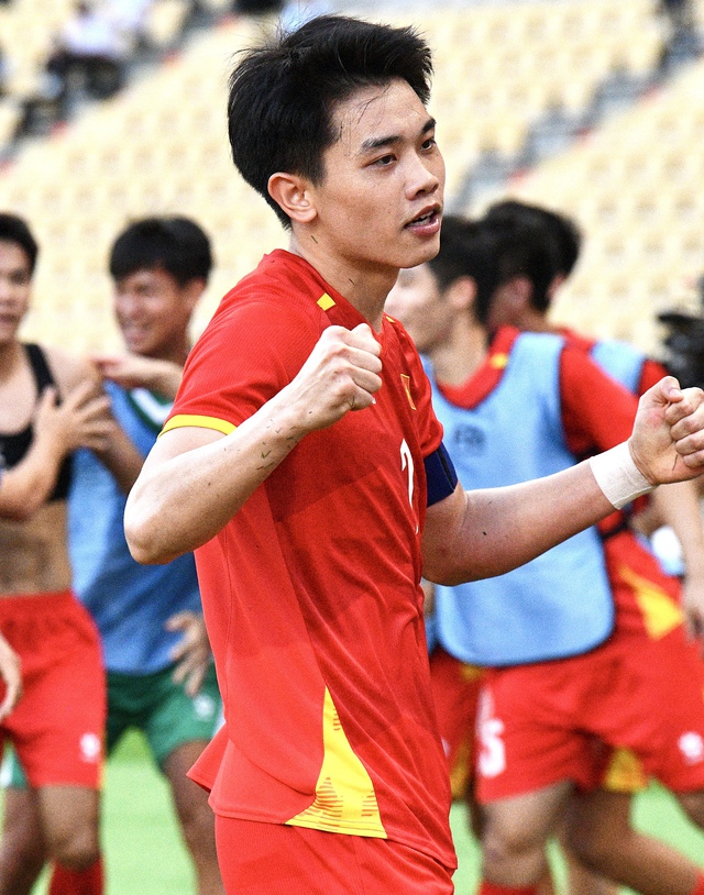 Hotboy U22 Việt Nam 3 lần giành Cầu thủ xuất sắc nhất trận, "out trình" ở SEA Games 33, HLV Kim Sang-sik khuyên xuất ngoại- Ảnh 20. Hotboy U22 Việt Nam 3 lần giành Cầu thủ xuất sắc nhất trận, "out trình" ở SEA Games 33, HLV Kim Sang-sik khuyên xuất ngoại- Ảnh 20.
