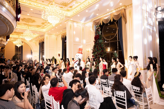 Không ngại đứng cạnh Á vương thế giới, MC Trọng Hiền ngày càng thăng hạng phong độ- Ảnh 1. Không ngại đứng cạnh Á vương thế giới, MC Trọng Hiền ngày càng thăng hạng phong độ- Ảnh 1.