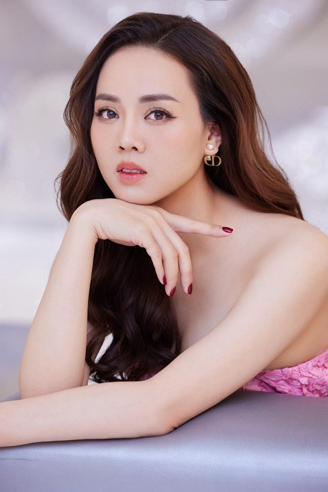 Vợ kém 15 tuổi của NS Công Lý thừa nhận đã thay đổi- Ảnh 1. Vợ kém 15 tuổi của NS Công Lý thừa nhận đã thay đổi- Ảnh 1.