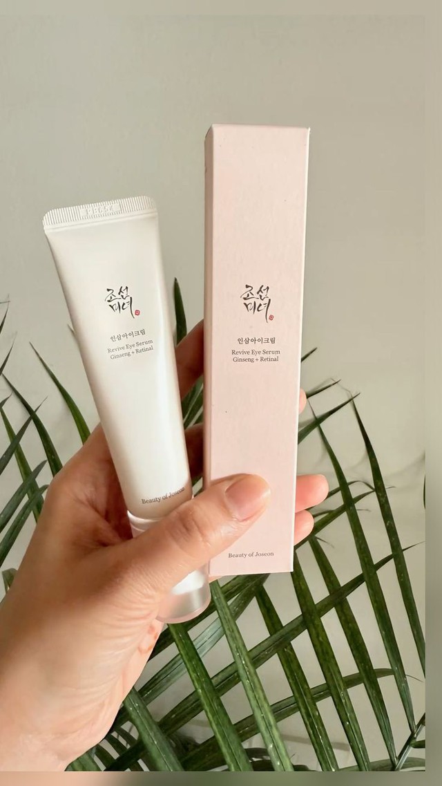 Vogue khen hết lời 11 món mỹ phẩm Hàn: Cứ dùng là da đẹp lên trông thấy- Ảnh 10. Vogue khen hết lời 11 món mỹ phẩm Hàn: Cứ dùng là da đẹp lên trông thấy- Ảnh 10.