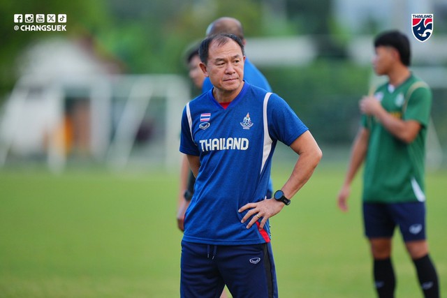 HLV U22 Thái Lan: Bắt buộc phải thắng Việt Nam ở chung kết SEA Games 33- Ảnh 1. HLV U22 Thái Lan: Bắt buộc phải thắng Việt Nam ở chung kết SEA Games 33- Ảnh 1.