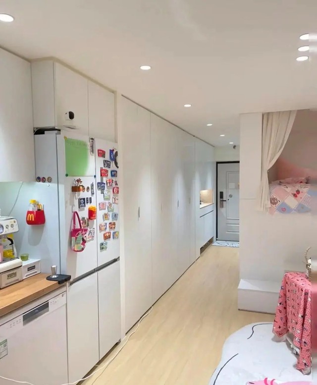 Căn nhà 18m² khiến ai nhìn cũng nể: Gọn đến khó tin, sách giáo khoa xin thua cuộc- Ảnh 9.