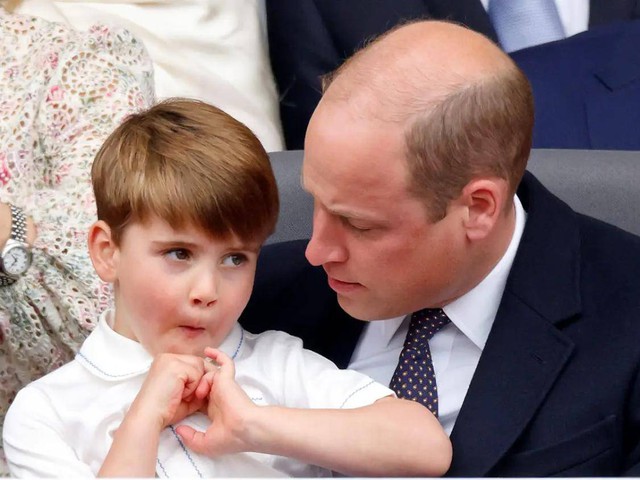 Không phải iPad hay đồ hiệu, đây mới là thứ Thân vương William dùng để chữa lành cho các con giữa "bão tố" hoàng gia- Ảnh 3.