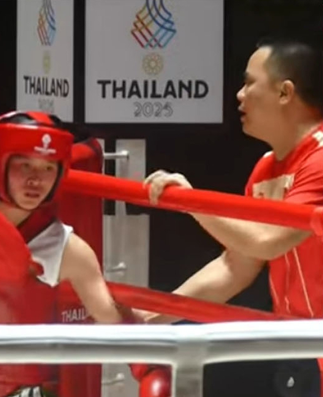 Toàn cảnh vụ HLV Việt Nam dắt VĐV bỏ về giữa trận đấu SEA Games vì bị trọng tài xử ép- Ảnh 4.