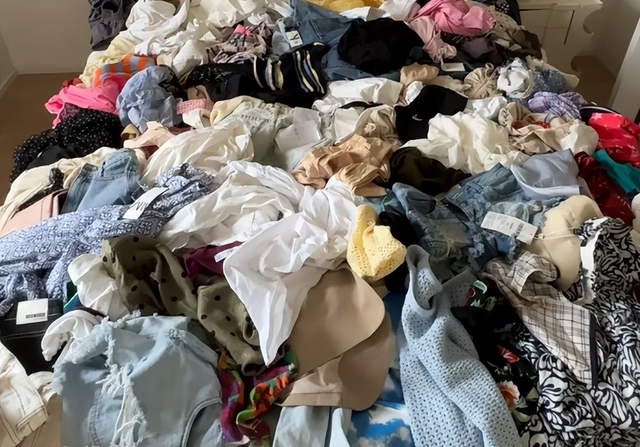 Tôi xin thề danh dự: Buông bỏ 6 món "rác nhà” trước khi sang năm 2026 - Ảnh 3. Tôi xin thề danh dự: Buông bỏ 6 món "rác nhà” trước khi sang năm 2026 - Ảnh 3.