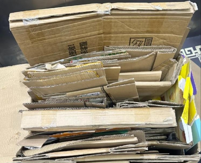 Tôi xin thề danh dự: Buông bỏ 6 món "rác nhà” trước khi sang năm 2026 - Ảnh 2. Tôi xin thề danh dự: Buông bỏ 6 món "rác nhà” trước khi sang năm 2026 - Ảnh 2.