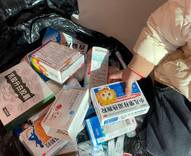 Tôi xin thề danh dự: Buông bỏ 6 món "rác nhà” trước khi sang năm 2026 - Ảnh 1. Tôi xin thề danh dự: Buông bỏ 6 món "rác nhà” trước khi sang năm 2026 - Ảnh 1.