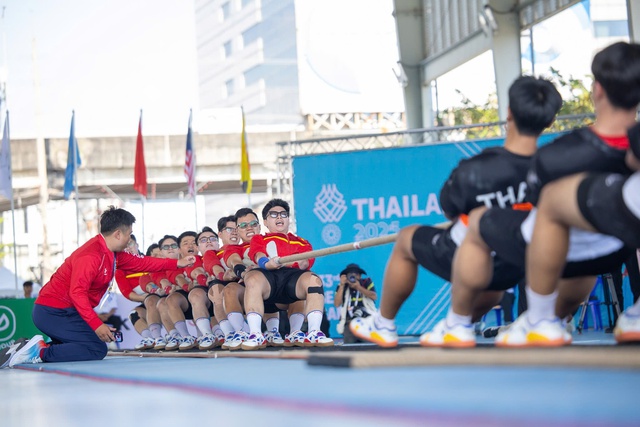 Kéo co Việt Nam đụng độ Thái Lan cực khốc liệt, giành luôn huy chương vàng SEA Games- Ảnh 2.