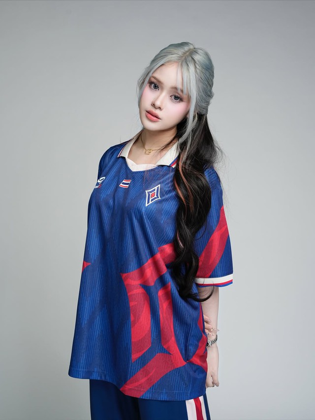 Chân dung Givemeakiss - đội trưởng và là 1 trong 2 cái tên đầu tiên bày tỏ sự nghi ngờ với Warasin Chân dung Givemeakiss - đội trưởng và là 1 trong 2 cái tên đầu tiên bày tỏ sự nghi ngờ với Warasin