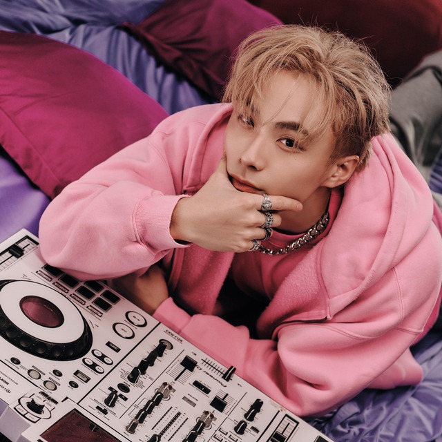 Hai ngôi sao Vbiz không giấu được tình yêu dành cho nhau- Ảnh 2.