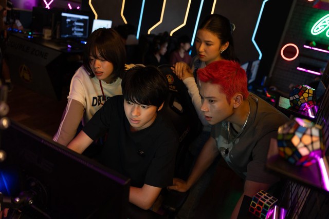 Thế Hệ Kỳ Tích: Phim dở, rồi lại kêu cứu vì doanh thu thấp là quá phản cảm!- Ảnh 1. Thế Hệ Kỳ Tích: Phim dở, rồi lại kêu cứu vì doanh thu thấp là quá phản cảm!- Ảnh 1.