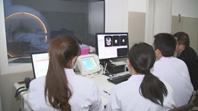 Cặp vợ chồng cùng nhận “án tử” ung thư đại tràng, bác sĩ lắc đầu: “Ăn 2 món này chẳng khác nào tự hại mình”- Ảnh 1. Cặp vợ chồng cùng nhận “án tử” ung thư đại tràng, bác sĩ lắc đầu: “Ăn 2 món này chẳng khác nào tự hại mình”- Ảnh 1.