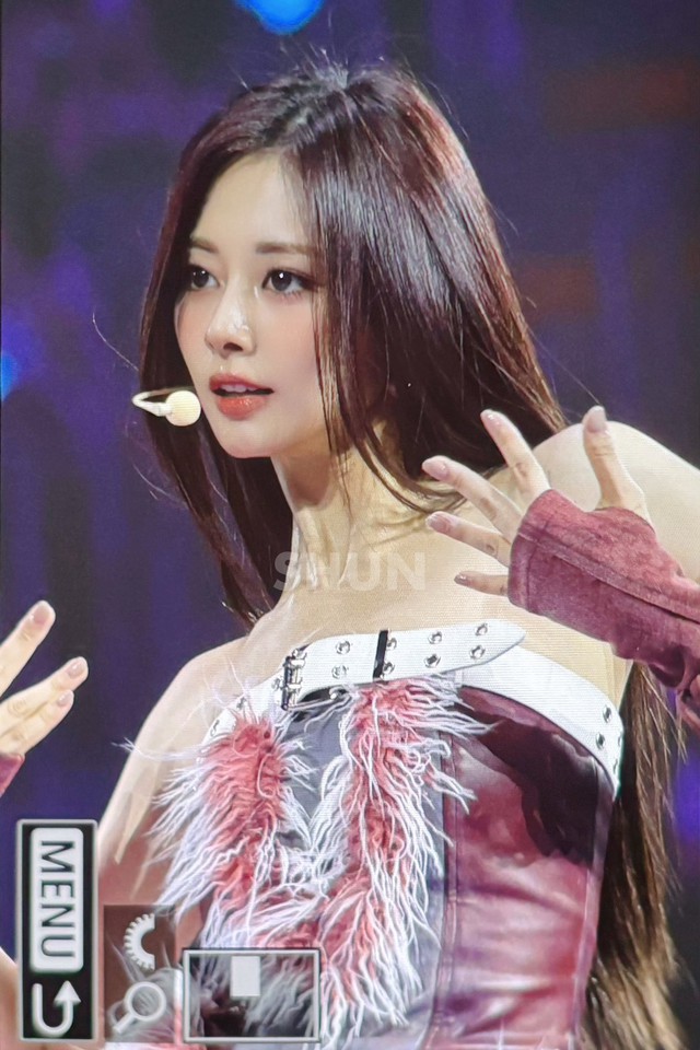 Mất 10 năm mới thấy mỹ nhân đẹp nhất thế giới tỏa sáng hơn bao giờ hết- Ảnh 6. Mất 10 năm mới thấy mỹ nhân đẹp nhất thế giới tỏa sáng hơn bao giờ hết- Ảnh 6.