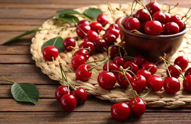 5 loại quả là "kem dưỡng ẩm tự nhiên", cứ ra chợ là thấy: Vừa ngon, giàu dinh dưỡng lại tăng cường miễn dịch- Ảnh 5. 5 loại quả là "kem dưỡng ẩm tự nhiên", cứ ra chợ là thấy: Vừa ngon, giàu dinh dưỡng lại tăng cường miễn dịch- Ảnh 5.