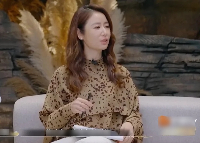 Lâm Tâm Như bị Hoắc Kiến Hoa mắng vào mặt 1 câu đến điếng người- Ảnh 1. Lâm Tâm Như bị Hoắc Kiến Hoa mắng vào mặt 1 câu đến điếng người- Ảnh 1.