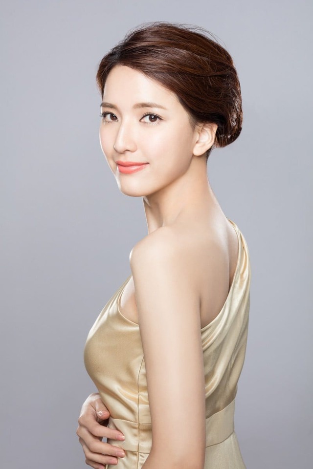 Sốc: Nữ diễn viên đẹp bậc nhất showbiz viết thư tuyệt mệnh sau khi bị nhiều bạn học nam tố cáo gạ gẫm- Ảnh 1. Sốc: Nữ diễn viên đẹp bậc nhất showbiz viết thư tuyệt mệnh sau khi bị nhiều bạn học nam tố cáo gạ gẫm- Ảnh 1.