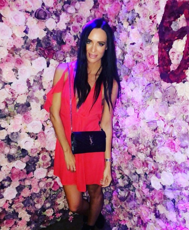 Biểu tượng MU "tòm tem" vợ em trai, "cặp kè" Hoa hậu, ly hôn đến với người mới vẫn ngoại tình với 8 phụ nữ- Ảnh 5.