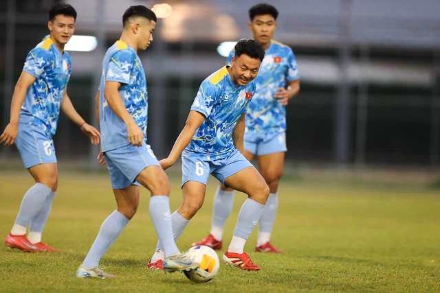 Khuất Văn Khang cảnh báo U22 Việt Nam- Ảnh 4. Khuất Văn Khang cảnh báo U22 Việt Nam- Ảnh 4.