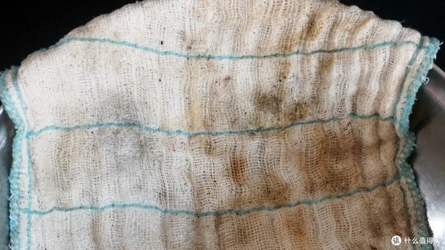 6 thứ bẩn choáng váng, cả nhà dùng suốt mà không ai để ý- Ảnh 8. 6 thứ bẩn choáng váng, cả nhà dùng suốt mà không ai để ý- Ảnh 8.