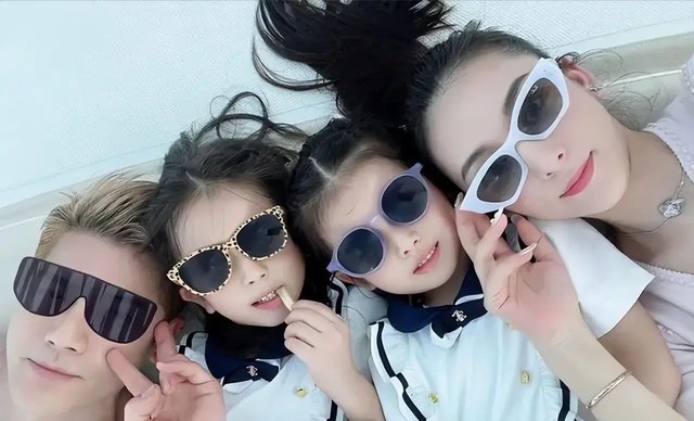 8 triệu người tìm xem mỹ nhân đẹp nhất Tân Cương được Thiên vương đình đám xin chụp ảnh cùng- Ảnh 4.