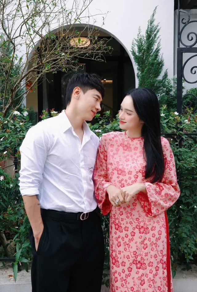 Hương Giang quấn quýt bên "người đàn ông lạ" tại khu nghỉ dưỡng ở Lào- Ảnh 4.