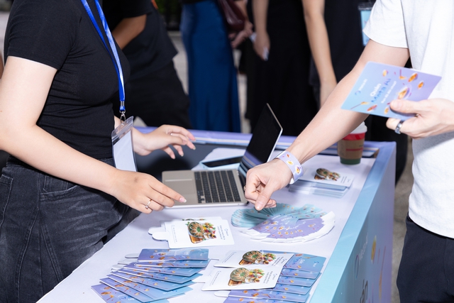 Người trẻ TP.HCM hào hứng trải nghiệm ẩm thực phiên bản AI tại Quán Meta AI- Ảnh 4.