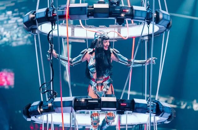 Sự giả dối của siêu sao hết thời: Thông báo cháy vé 6 concert, ngó vào trống hoác hơn nửa sân vận động- Ảnh 4. Sự giả dối của siêu sao hết thời: Thông báo cháy vé 6 concert, ngó vào trống hoác hơn nửa sân vận động- Ảnh 4.