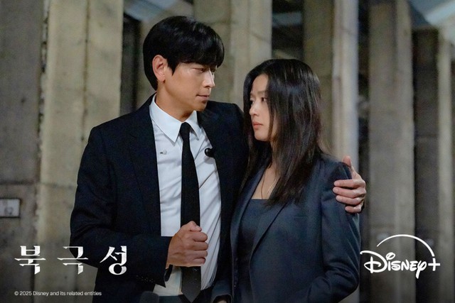 5 cặp đôi đẹp nhất Hàn Quốc 2025: Suzy - Kim Woo Bin đội sổ, hạng 1 gây bão toàn cầu- Ảnh 8.