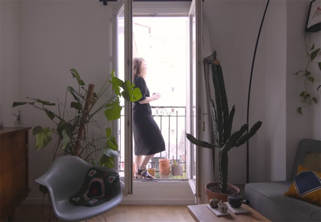 C&ocirc; g&aacute;i tiết kiệm 10 năm mới mua được nh&agrave;: Căn hộ 