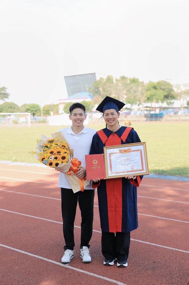 Chàng trai giống Ánh Viên đến ngỡ nàng, netizen phải thốt lên: "Ctrl C - Ctrl V"- Ảnh 4.