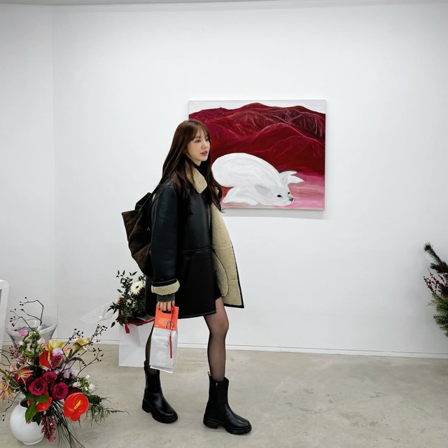 Phát hoảng trước đôi chân gầy như sắp gãy của thái tử phi đẹp nhất Hàn Quốc- Ảnh 1.