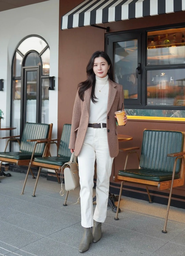 Đừng đợi sếp tự tăng lương: Mẹo khéo léo giúp bạn "deal" thưởng Tết và phúc lợi 2026 thành công mỹ mãn- Ảnh 1. Đừng đợi sếp tự tăng lương: Mẹo khéo léo giúp bạn "deal" thưởng Tết và phúc lợi 2026 thành công mỹ mãn- Ảnh 1.