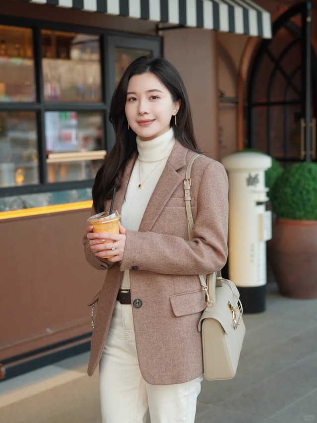 Đừng đợi sếp tự tăng lương: Mẹo khéo léo giúp bạn "deal" thưởng Tết và phúc lợi 2026 thành công mỹ mãn- Ảnh 2. Đừng đợi sếp tự tăng lương: Mẹo khéo léo giúp bạn "deal" thưởng Tết và phúc lợi 2026 thành công mỹ mãn- Ảnh 2.