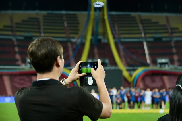 Vì sao HLV Kim Sang-sik không được trao HCV SEA Games 33?- Ảnh 4.