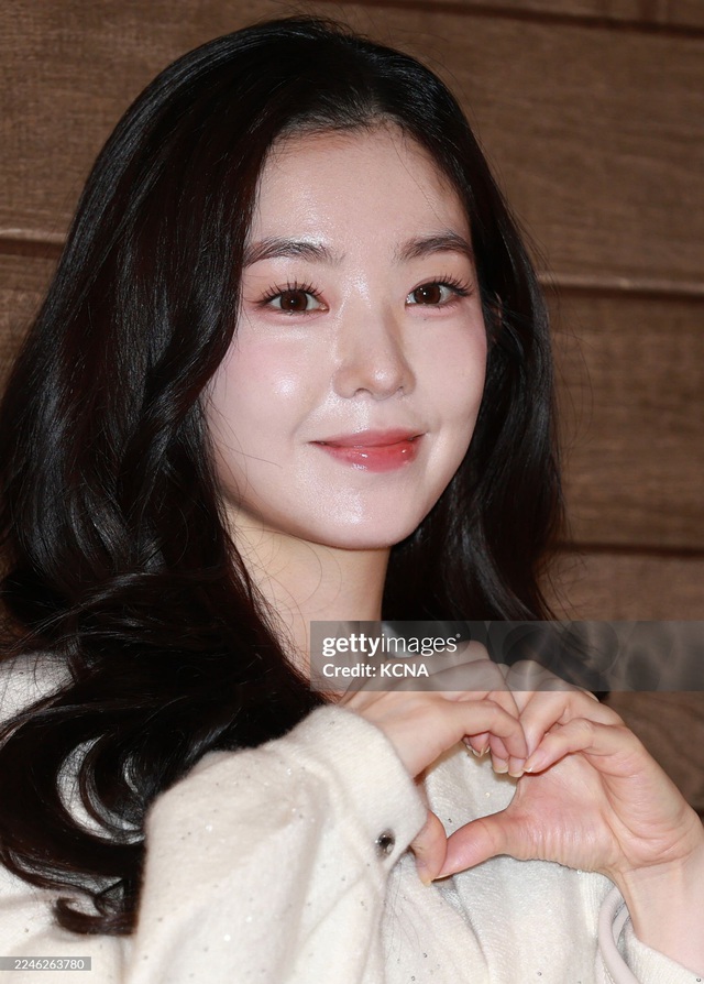 Khó tin nhất lúc này là làn da của Irene- Ảnh 1.