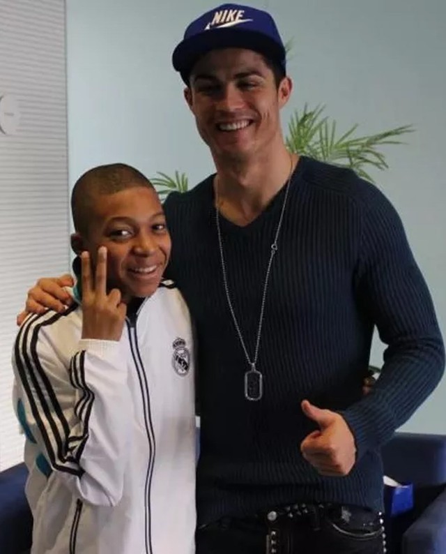 Mbappe ăn mừng kiểu "siu" khi san bằng kỷ lục ở Real, Ronaldo lập tức có phản ứng- Ảnh 2.