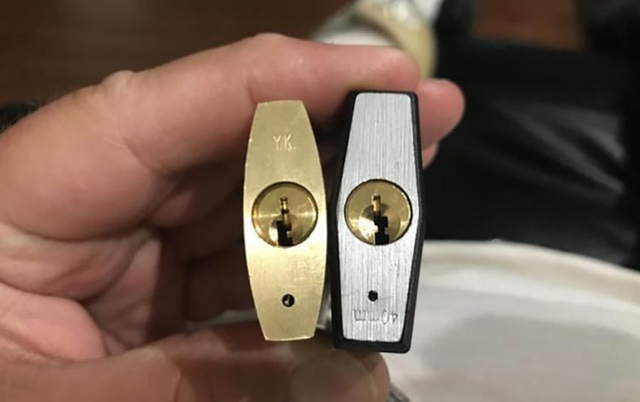 90% người dùng không biết công dụng của chiếc lỗ nhỏ trên ổ khoá- Ảnh 2.