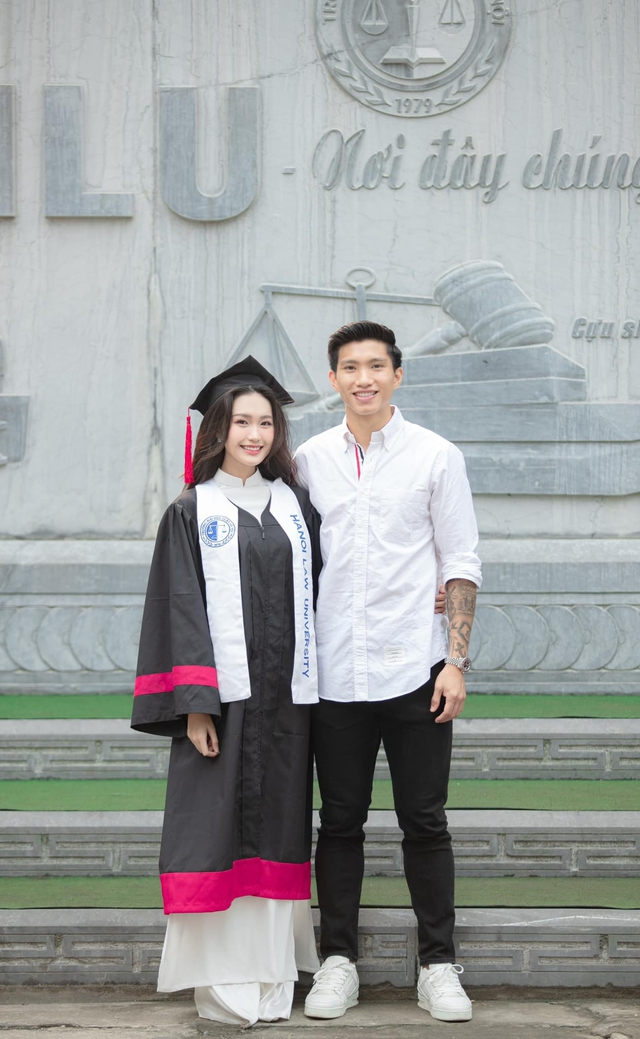 Bận rộn chăm chồng chấn thương và con trai nhỏ, tiểu thư Doãn Hải My vẫn âm thầm thi đỗ Thạc sĩ Đại học Luật- Ảnh 4.