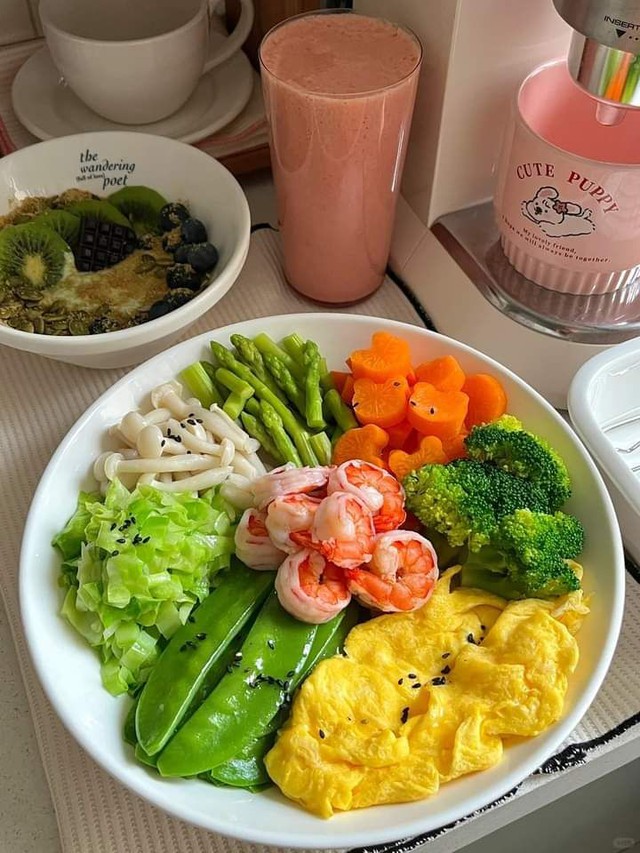 Từ chuyện cô gái 25 tuổi bị hoại tử vì ăn ức gà và rau: Giảm cân thế nào mới đúng?- Ảnh 3.