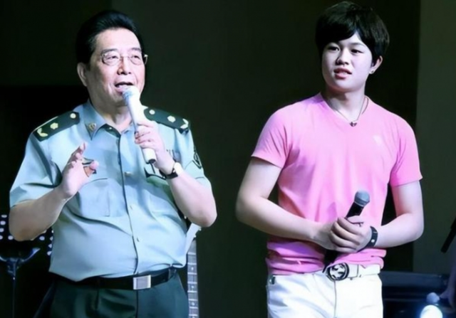 Chua chát cảnh nghệ sĩ U90 vẫn vất vả ngược xuôi, ngồi xe lăn đi hát để chu cấp cho “nghịch tử” ở tù- Ảnh 4.