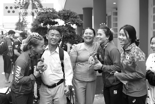 Thương: 3 chị em ruột ở Huế vừa giành 3 HCV SEA Games quặn lòng vì mất bố- Ảnh 1.